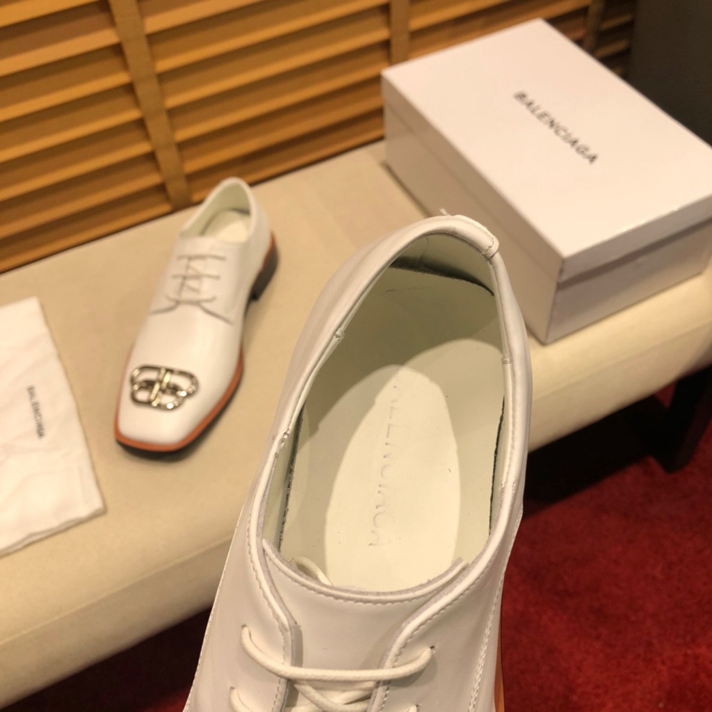BLG leather shoes